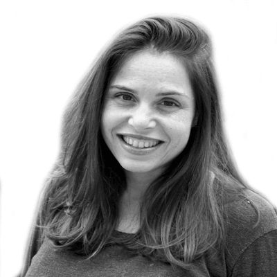  Yael Luttwak