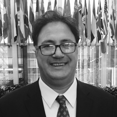Dr. Ariel Pablos-Mendez