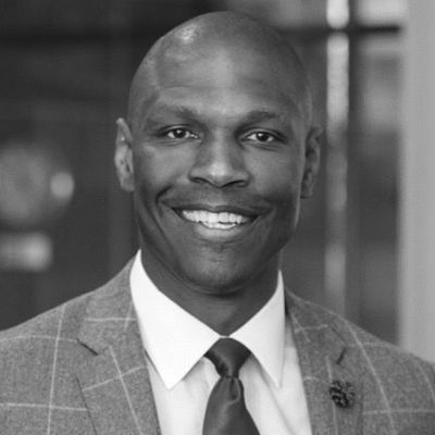 Dr. Chris Howard