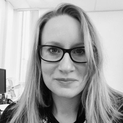 Dr Elizabeth Sparkes
