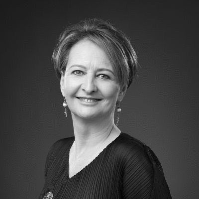 Edwina Dunn
