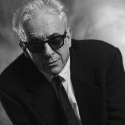 Elliott Grove
