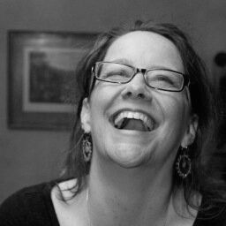 Kelly Carlin