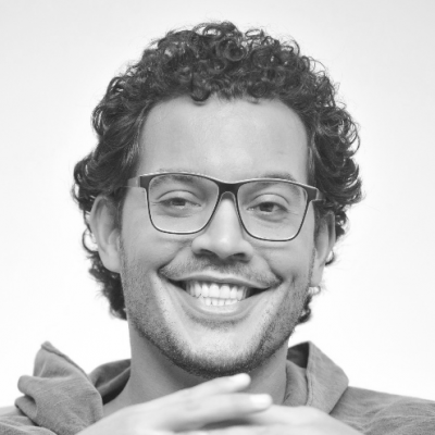 Lucas Foster Headshot