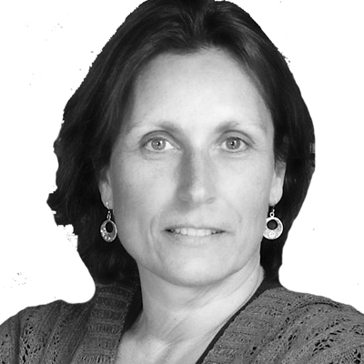 Lynn Cluess Manzione