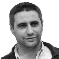 Σάκης Ιωαννίδης Headshot