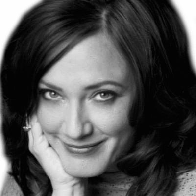 Suzanne Clores